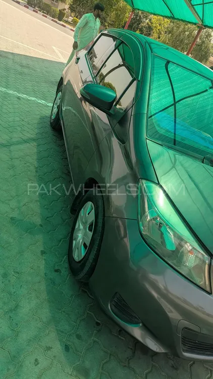 Toyota Vitz 2016 for Sale in Lahore Image-1