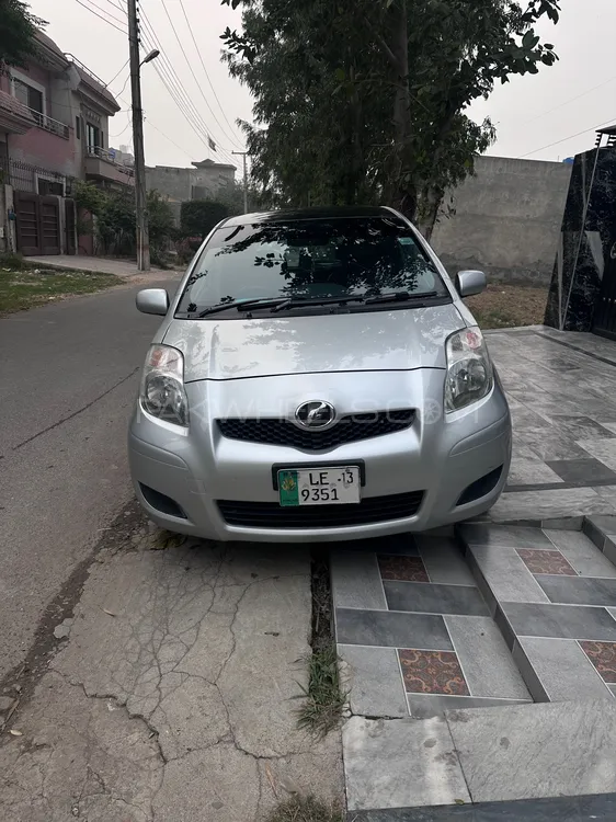 Toyota Vitz 2009 for Sale in Lahore Image-1