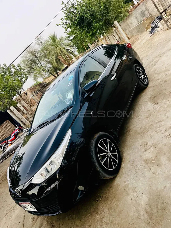 Toyota Yaris Sedan 2022 for Sale in Karachi Image-1