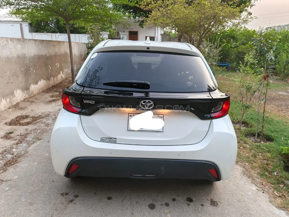 Toyota Yaris Hatchback 2021 for Sale in Bahawalpur Image-1
