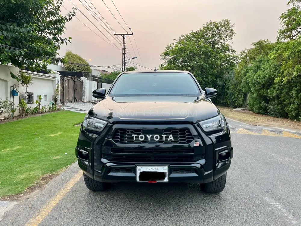 Toyota Hilux 2024 for Sale in Lahore Image-1