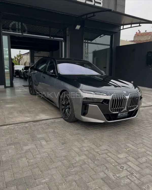 BMW 7 Series 2023 for Sale in Lahore Image-1