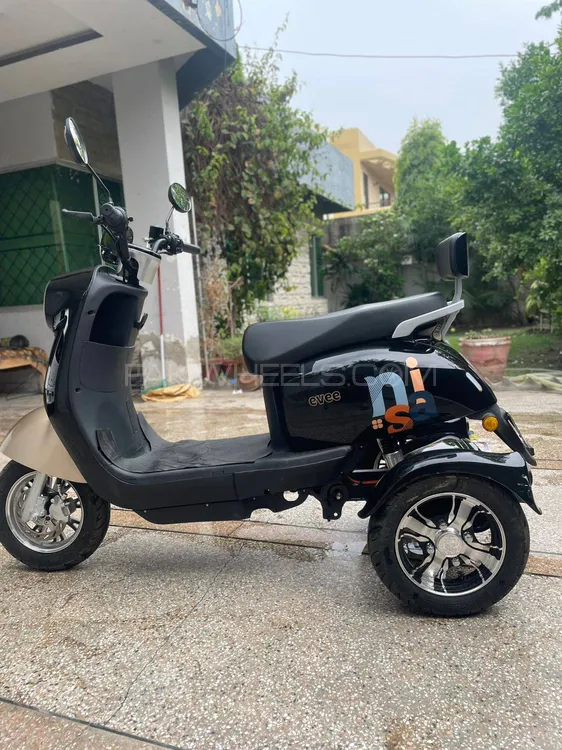 Evee C1 2025 for Sale Image-1