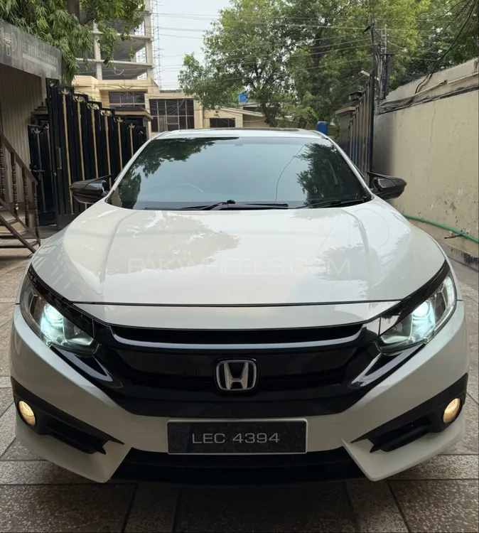 Honda Civic 2017 for Sale in Lahore Image-1