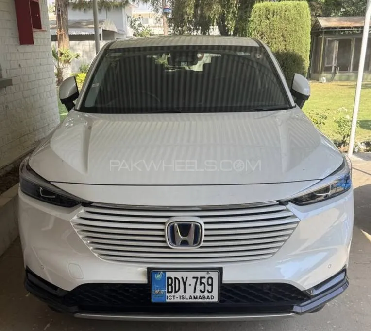 Honda Vezel 2021 for Sale in Islamabad Image-1
