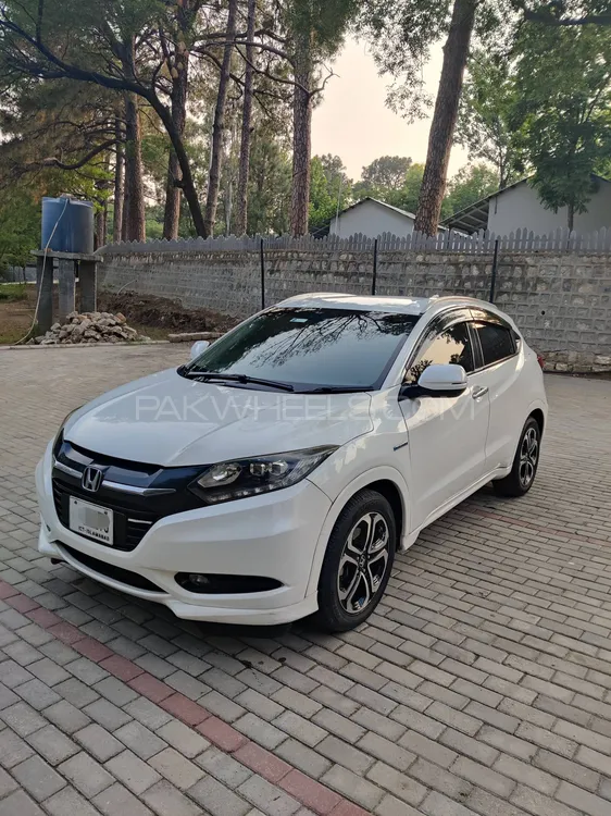 Honda Vezel 2014 for Sale in Abbottabad Image-1