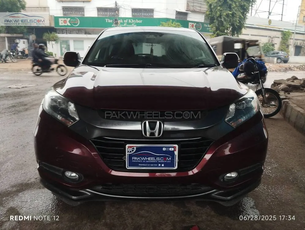 Honda Vezel 2014 for Sale in Karachi Image-1