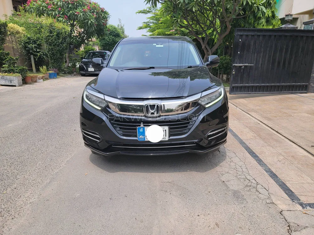 Honda Vezel 2015 for Sale in Lahore Image-1