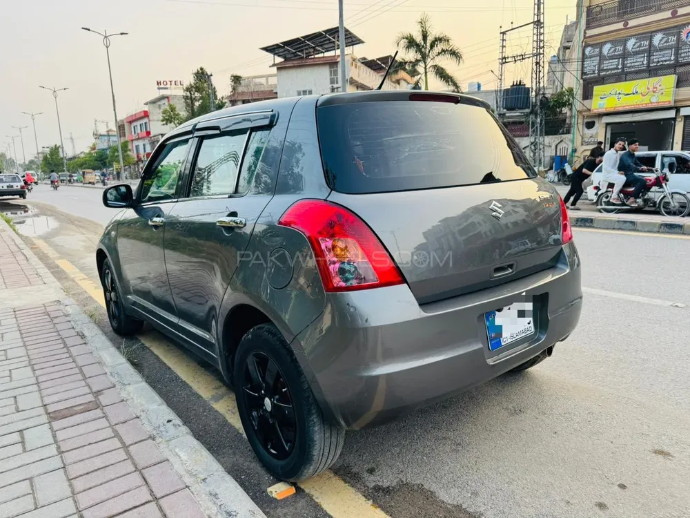 Suzuki Swift 2011 for Sale in Islamabad Image-1