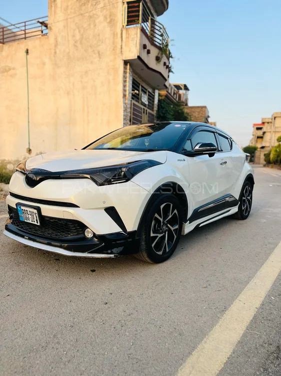 Toyota C-HR 2017 for Sale in Peshawar Image-1
