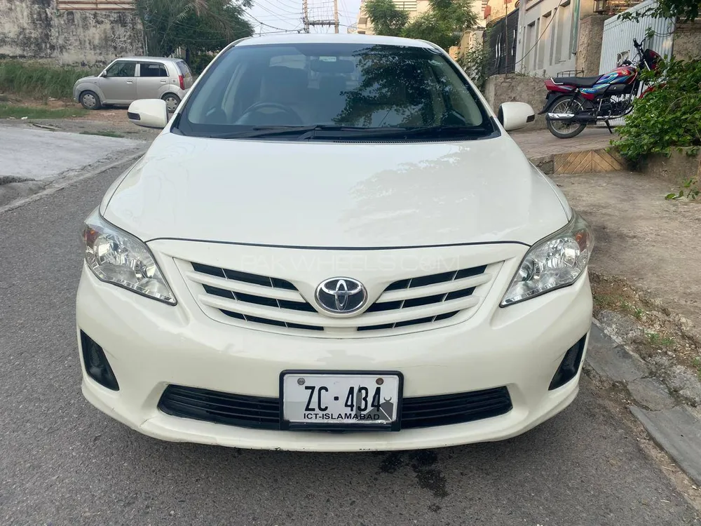 Toyota Corolla 2013 for Sale in Islamabad Image-1
