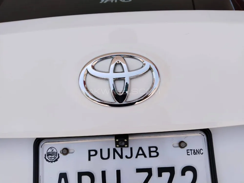Toyota Corolla 2020 for Sale in Sadiqabad Toyota Corolla 2020 for Sale in Sadiqabad Image-12