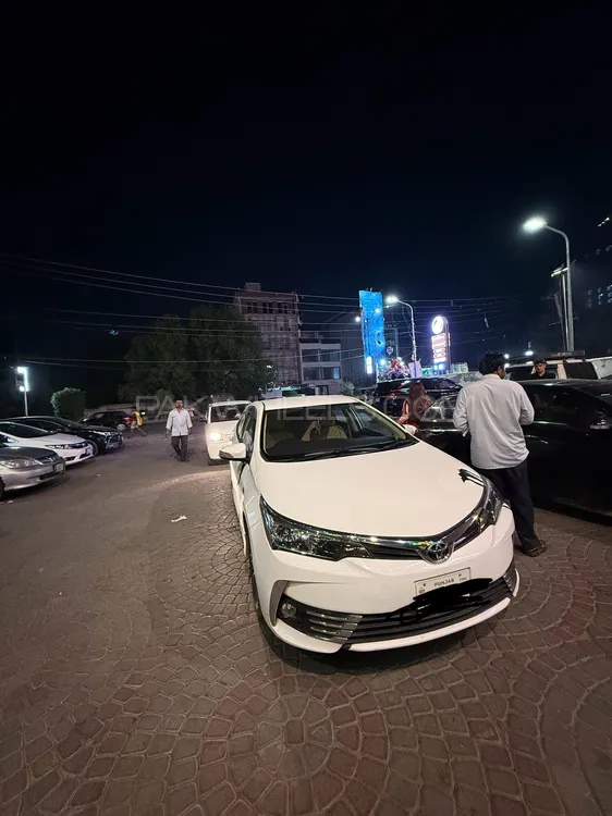 Toyota Corolla 2020 for Sale in Lahore Image-1