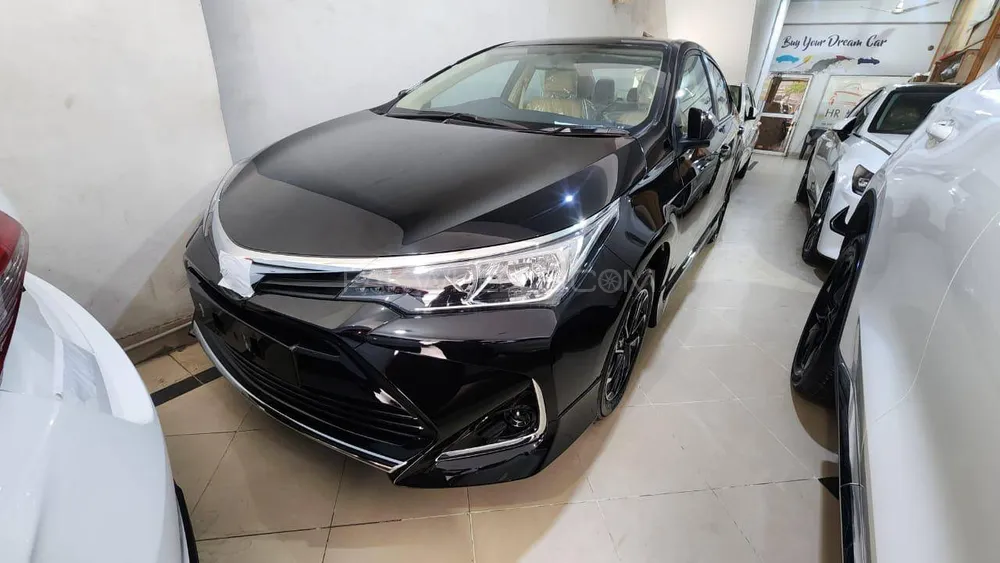 Toyota Corolla 2025 for Sale in Lahore Image-1