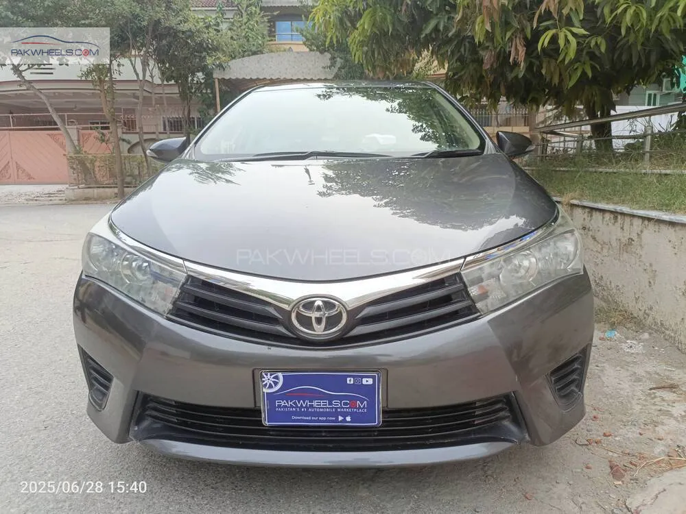Toyota Corolla 2017 for Sale in Islamabad Image-1