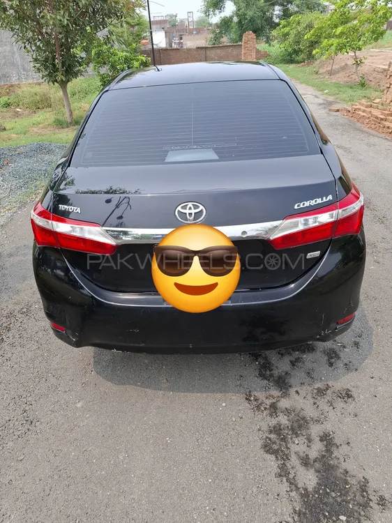 Toyota Corolla 2018 for Sale in Faisalabad Image-1
