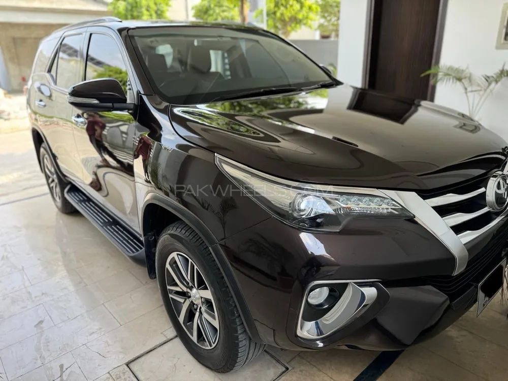 Toyota Fortuner 2017 for Sale in Islamabad Image-1