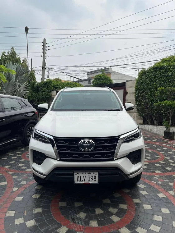 Toyota Fortuner 2022 for Sale in Lahore Image-1