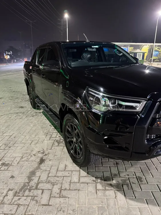 Toyota Hilux 2025 for Sale in Lahore Image-1