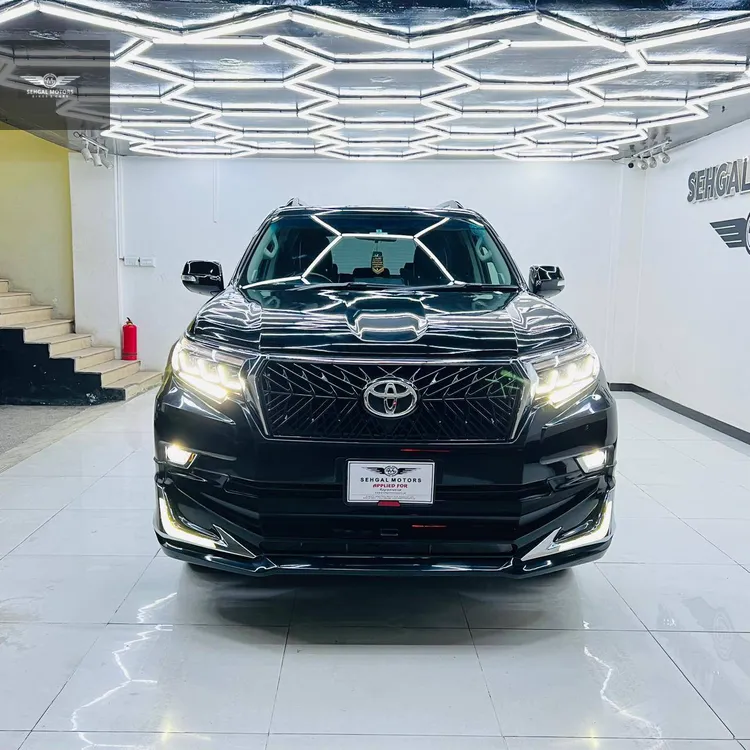 Toyota Prado 2010 for Sale in Islamabad Image-1