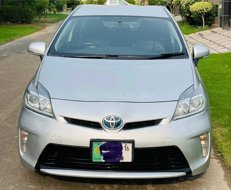 Toyota Prius 2012 for Sale in Lahore Image-1