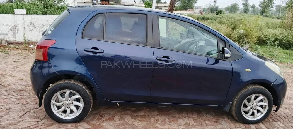 Toyota Vitz 2006 for Sale in Mandi bahauddin Image-1