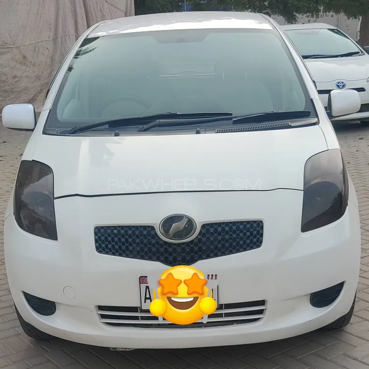 Toyota Vitz 2006 for Sale in Karachi Image-1