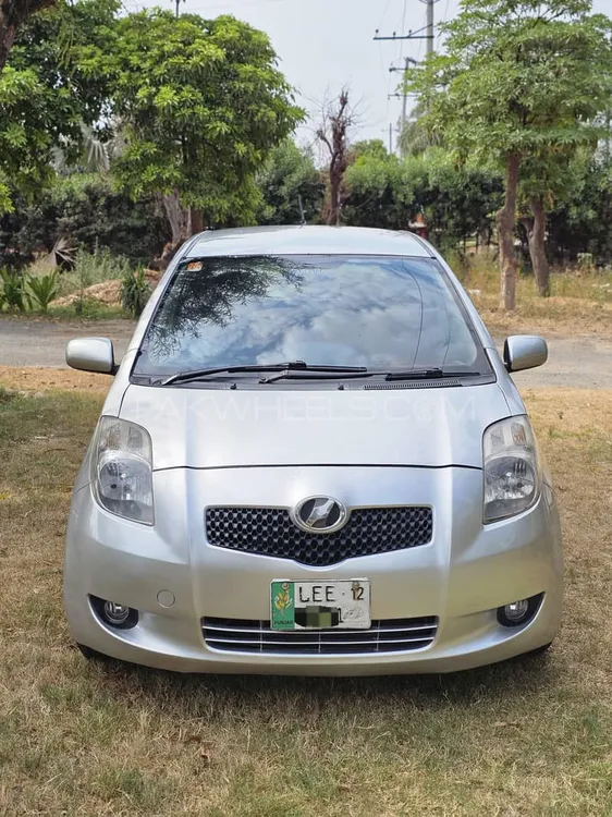 Toyota Vitz 2007 for Sale in Lahore Image-1