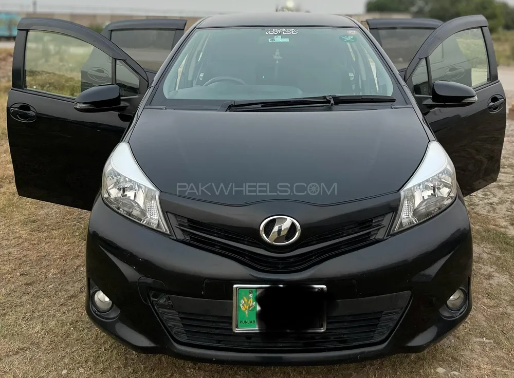 Toyota Vitz 2014 for Sale in Rawalpindi Image-1
