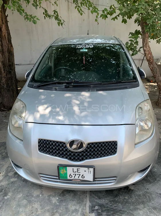 Toyota Vitz 2007 for Sale in Swabi Image-1
