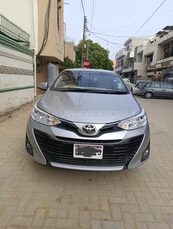 Toyota Yaris Sedan 2021 for Sale in Karachi Image-1