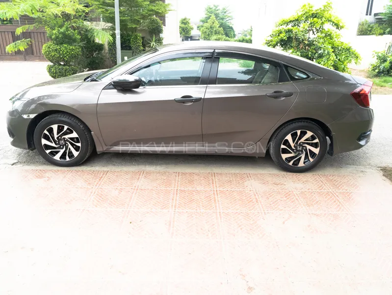 Honda Civic 2017 for Sale in Lahore Image-1