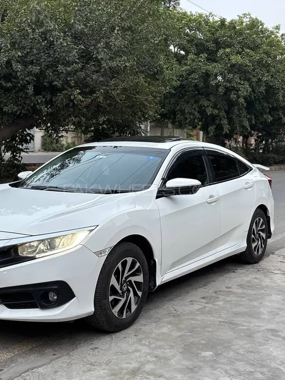 Honda Civic 2017 for Sale in Lahore Image-1