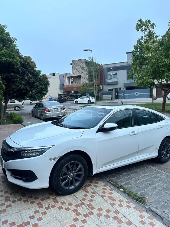 Honda Civic 2021 for Sale in Lahore Image-1