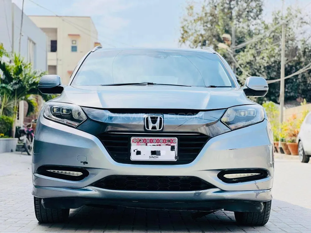 Honda Vezel 2015 for Sale in Karachi Image-1