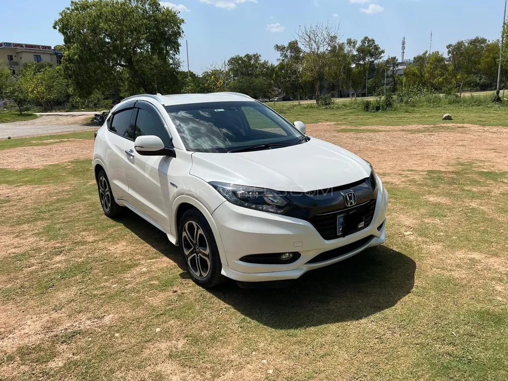 Honda Vezel 2016 for Sale in Islamabad Image-1