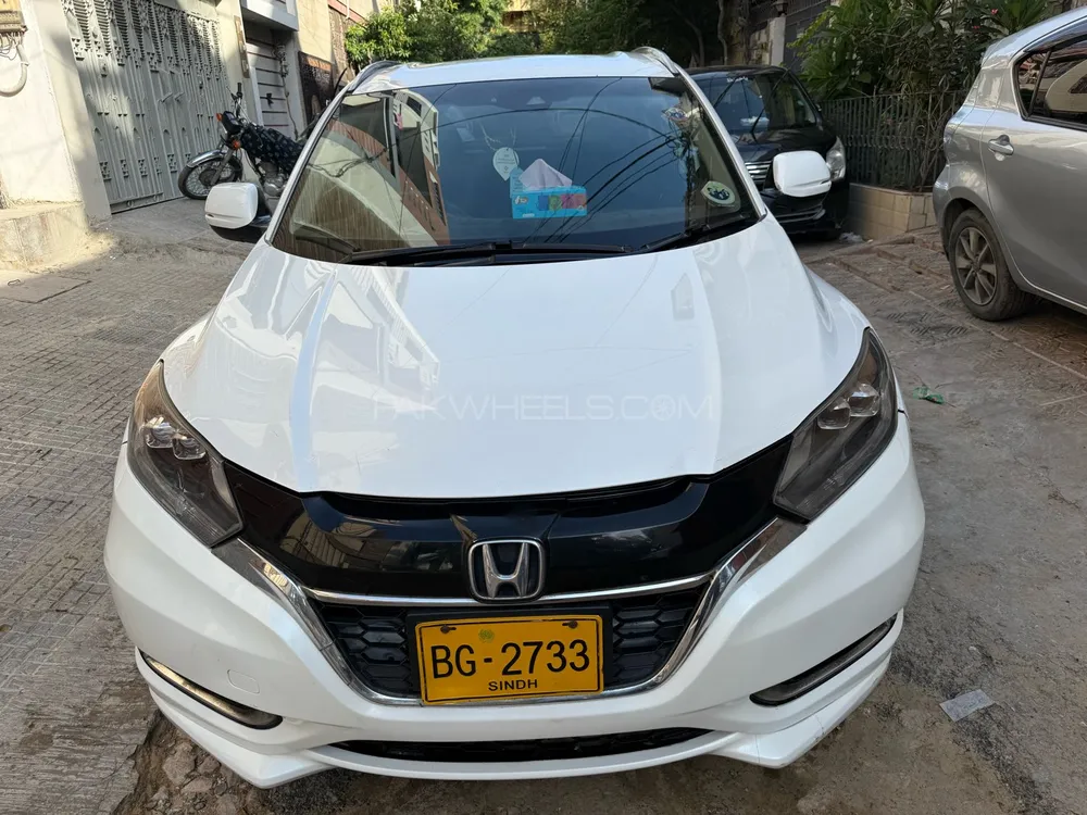 Honda Vezel 2016 for Sale in Karachi Image-1
