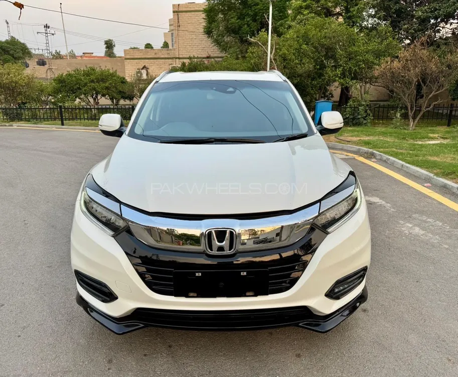 Honda Vezel 2018 for Sale in Rawalpindi Image-1