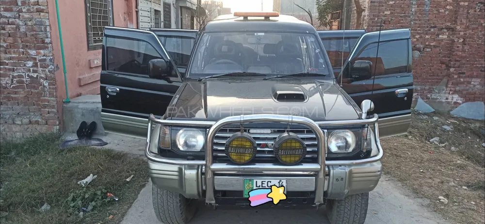 Mitsubishi Pajero 1993 for Sale in Gujranwala Image-1