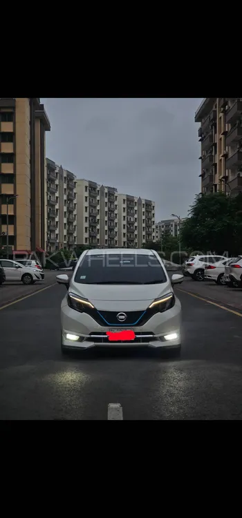 Nissan Note 2018 for Sale in Lahore Image-1