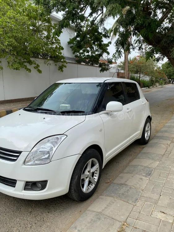 Suzuki Swift 2017 for Sale in Karachi Image-1