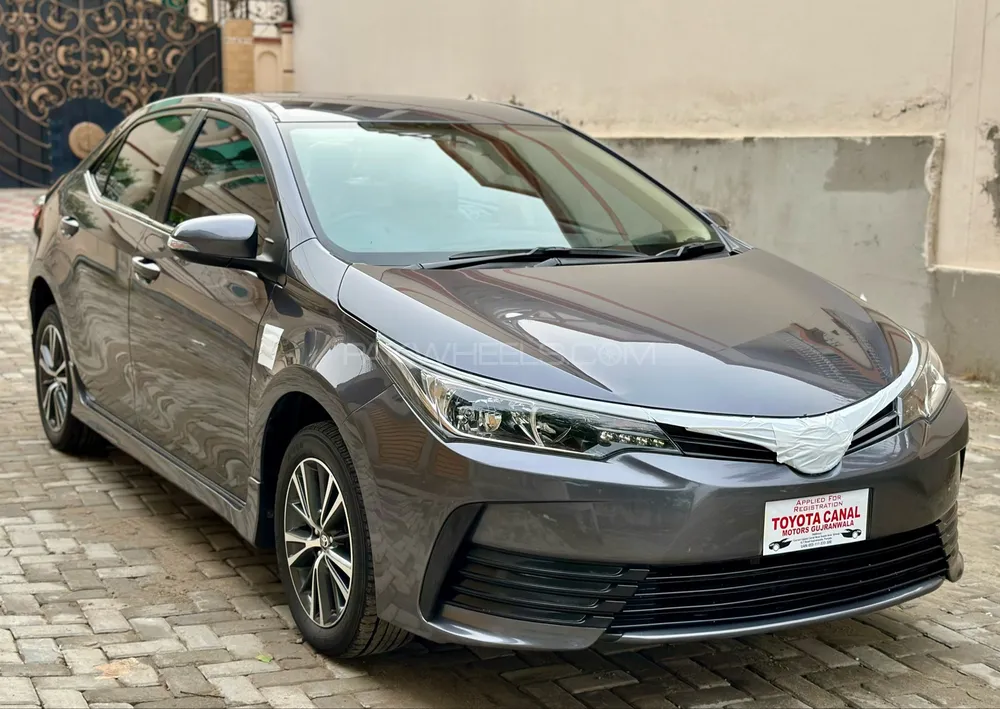 Toyota Corolla 2018 for Sale in Gujranwala Image-1
