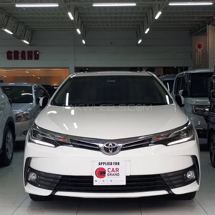 Toyota Corolla 2019 for Sale in Peshawar Image-1