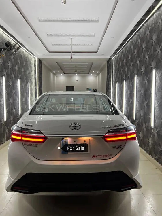 Toyota Corolla 2022 for Sale in Lodhran Image-1