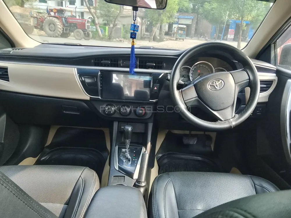 Toyota Corolla 2015 for Sale in Pasrur Image-1