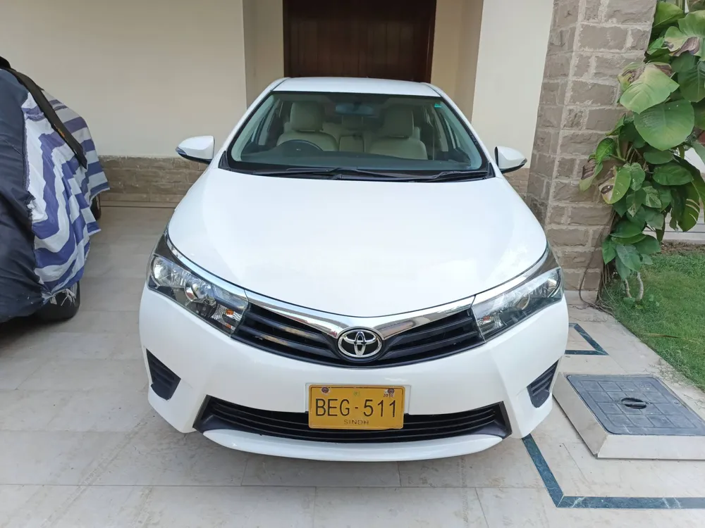 Toyota Corolla 2015 for Sale in Karachi Image-1