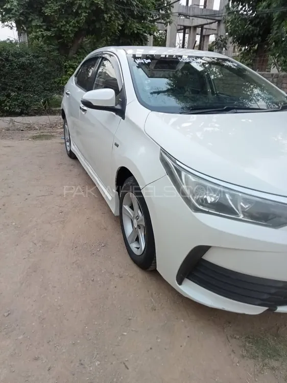 Toyota Corolla 2017 for Sale in Faisalabad Image-1