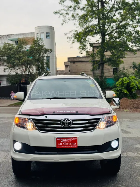 Toyota Fortuner 2013 for Sale in Lahore Image-1