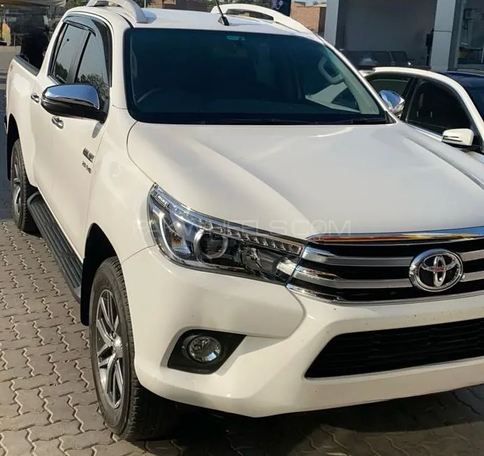 Toyota Hilux 2018 for Sale in Islamabad Image-1