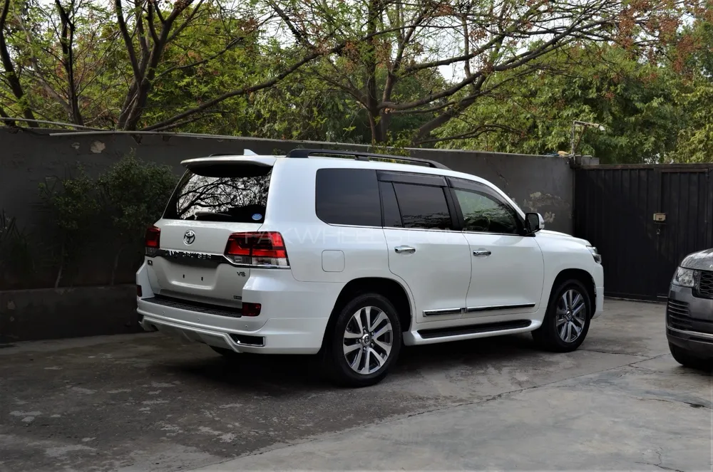 Toyota Land Cruiser 2019 for Sale in Lahore Image-1